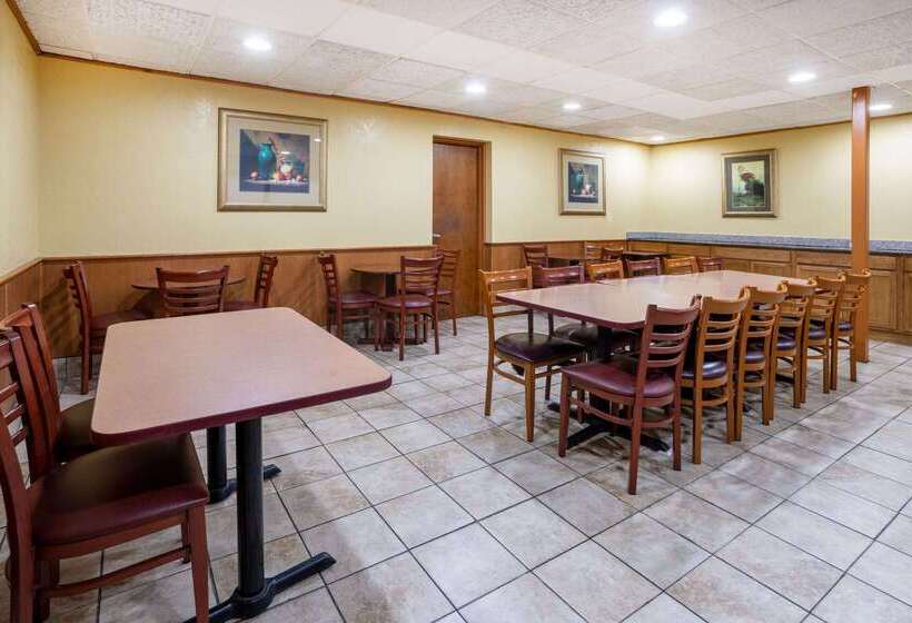 فندق Ramada By Wyndham Rome   Verona