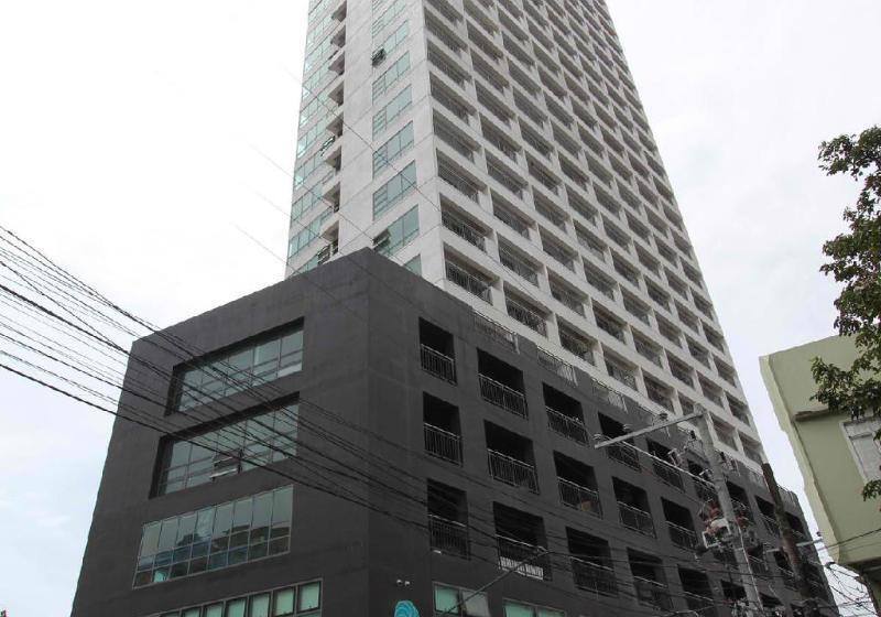 호텔 Residences In Ramos Tower By P&j