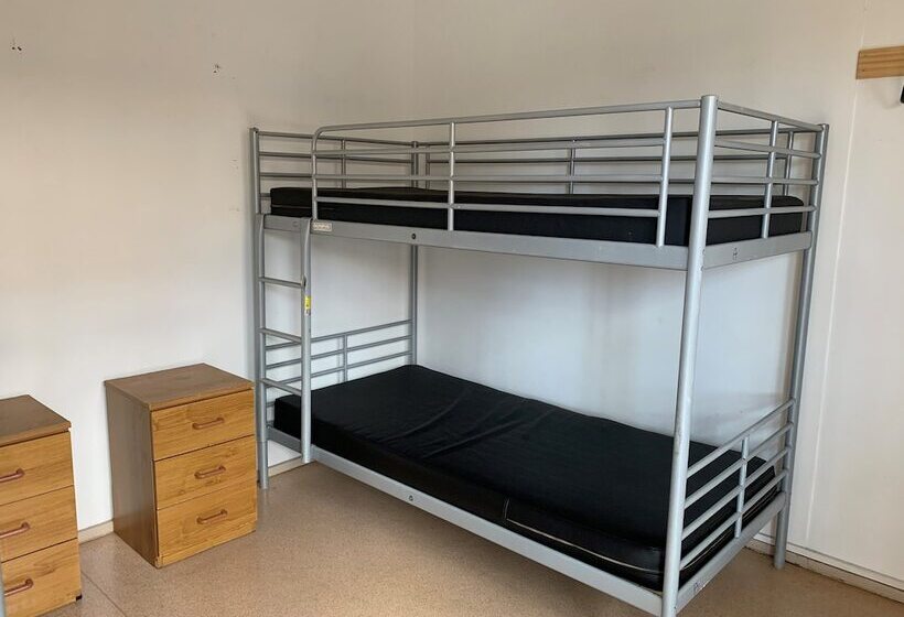 فندق Roey Backpackers & Party Bar