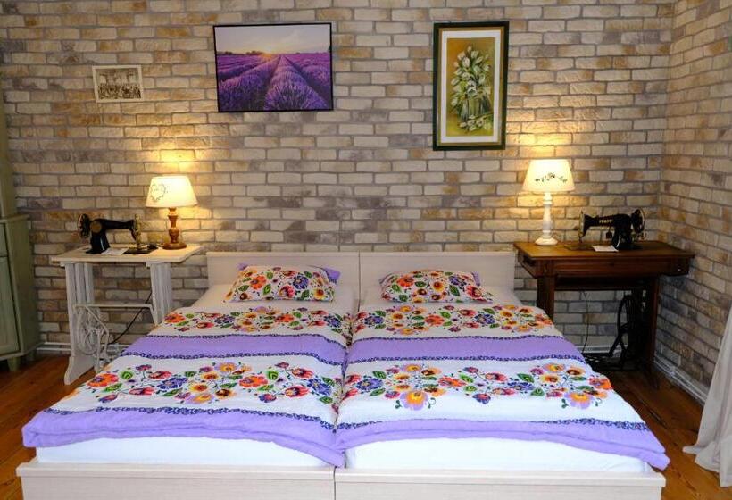 ホテル Siedlisko Egniu Agroturystyka Nad Jeziorem Pojezierze Drawskie