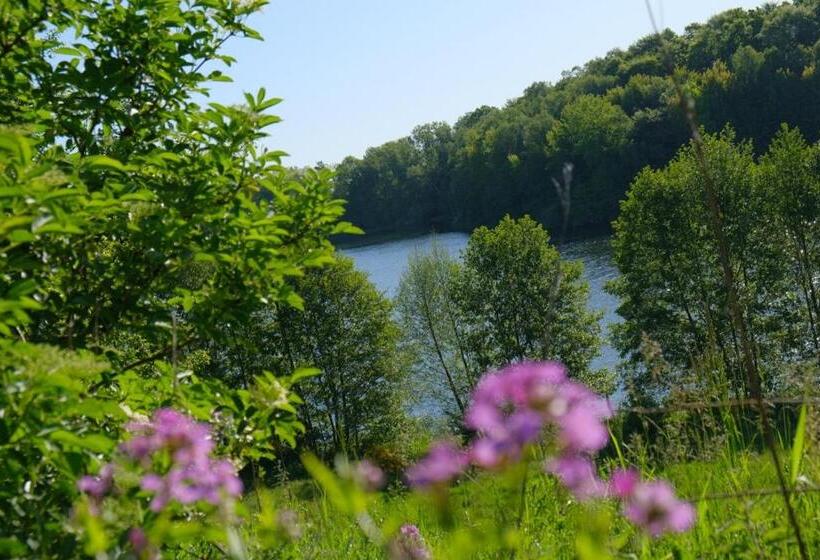 ホテル Siedlisko Egniu Agroturystyka Nad Jeziorem Pojezierze Drawskie