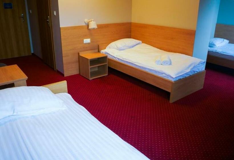 Отель Szafranowy Dwór