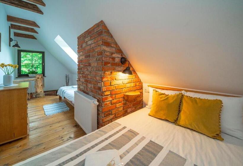 ホテル Tarninowe Wzgórze