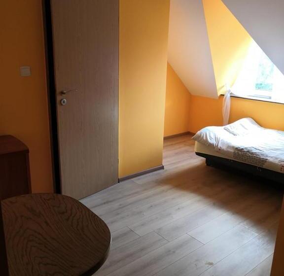 ホテル Zamek Ostrowski