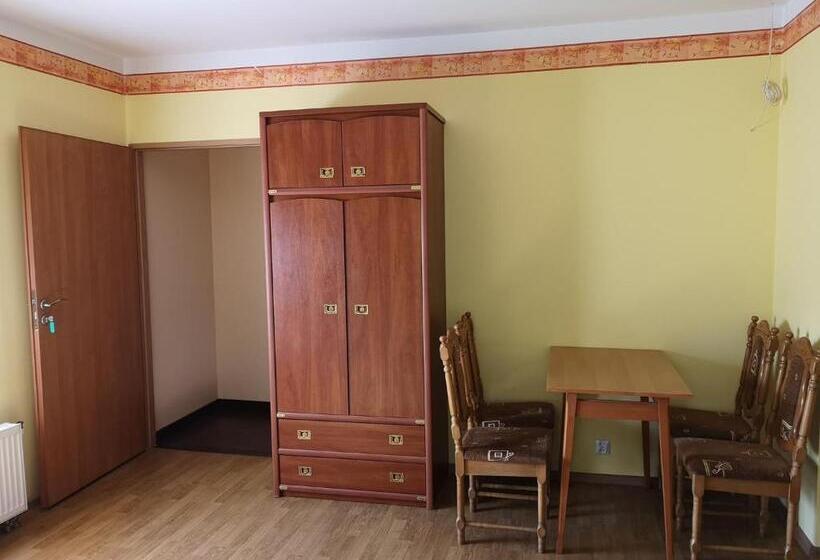 ホテル Zamek Ostrowski