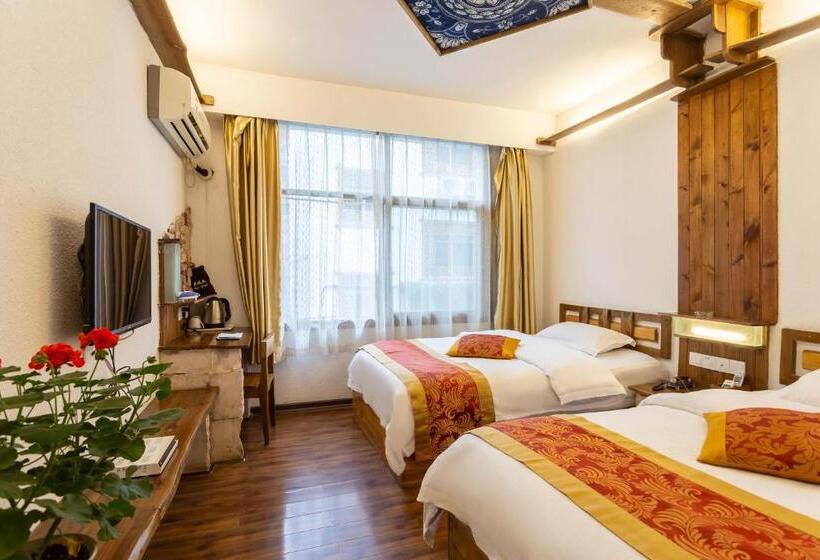 فندق Destination Youth Hostel