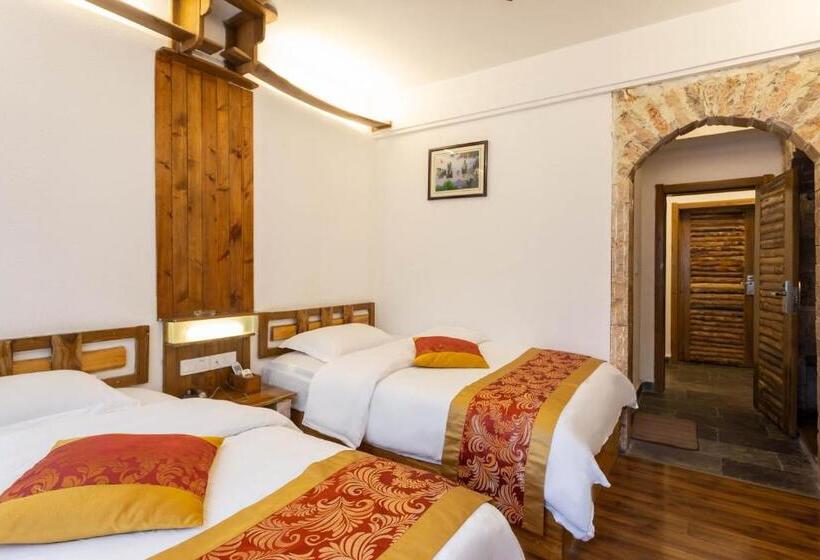 فندق Destination Youth Hostel