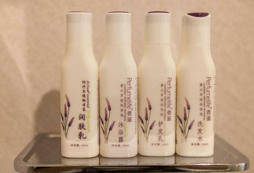 Lavande Hotel Chongqing Jiangbei International Airport Center