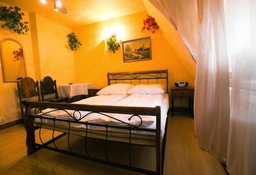 فندق على الطريق Leśny Dwór