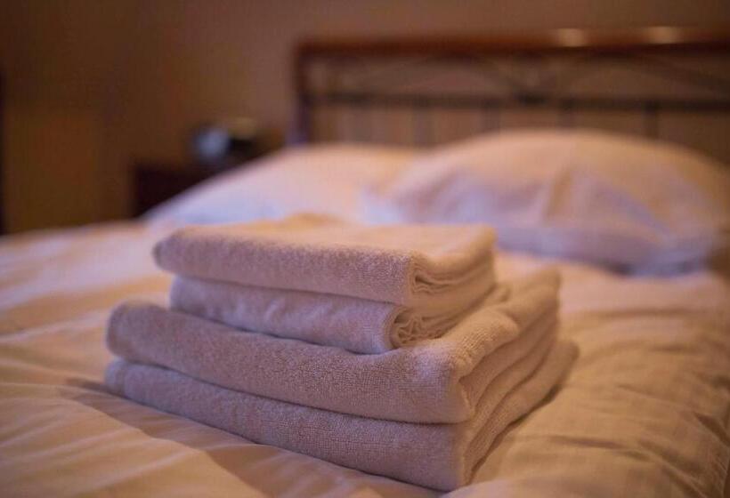 فندق على الطريق Leśny Dwór