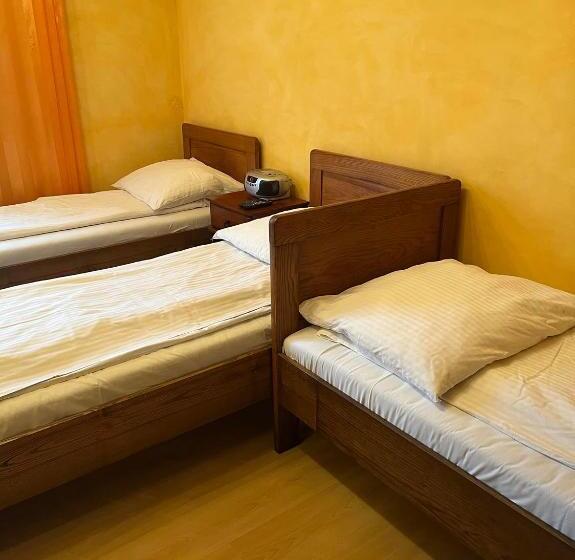 فندق على الطريق Leśny Dwór