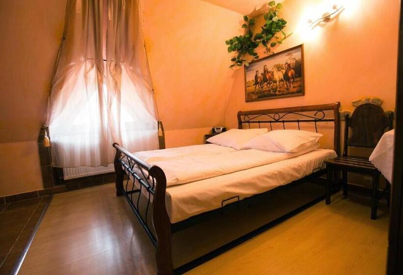 فندق على الطريق Leśny Dwór