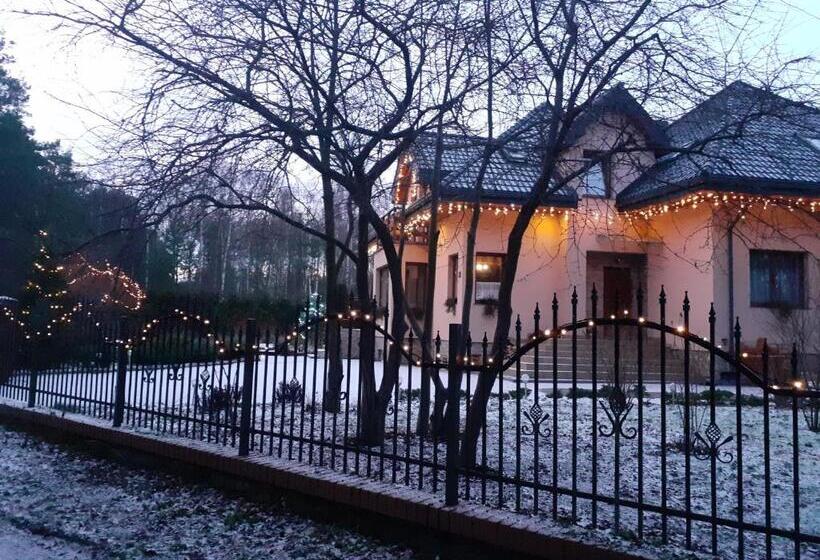 펜션 Noclegi Pod Dębem, Pulandia Brzózki