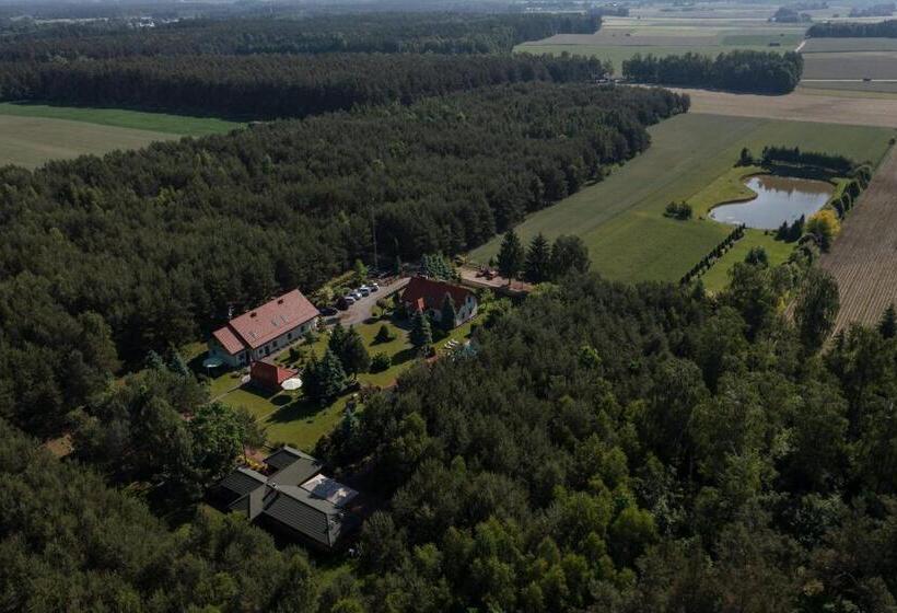 אתר נופש Szumi Las Events & Apartments