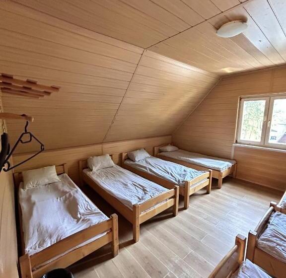 ユースホステル Pokoje Nad Przełomem Dunajca   Wietrznice   Rivent Sport