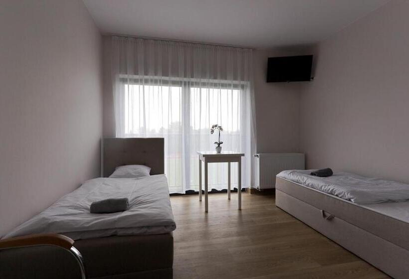 فندق صغير Pawilon Sportowo Turystyczny Kalwarianka