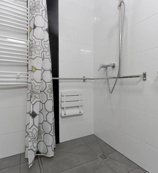 فندق صغير Pawilon Sportowo Turystyczny Kalwarianka