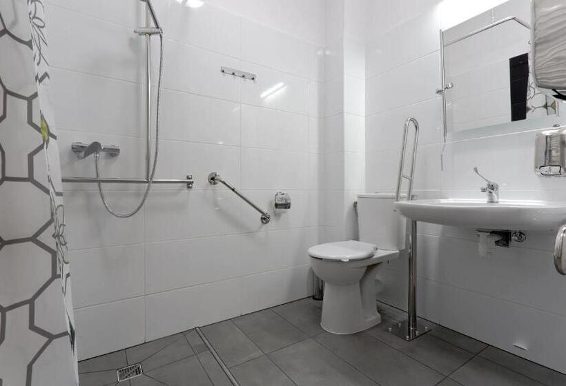 فندق صغير Pawilon Sportowo Turystyczny Kalwarianka