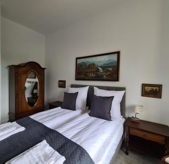 הוסטל Sukiennice Międzylesie