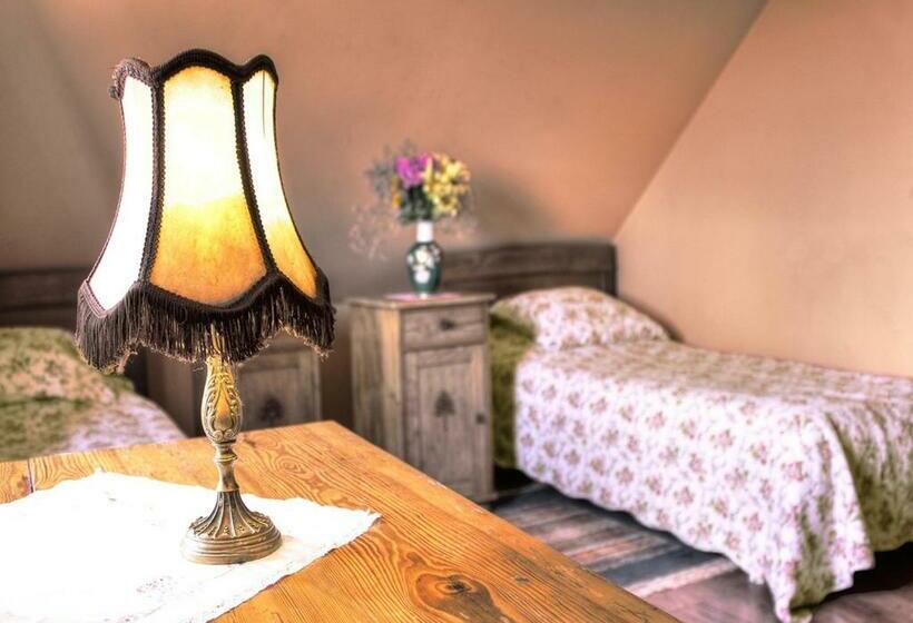 הוסטל Zajazd Pod Kogutkiem