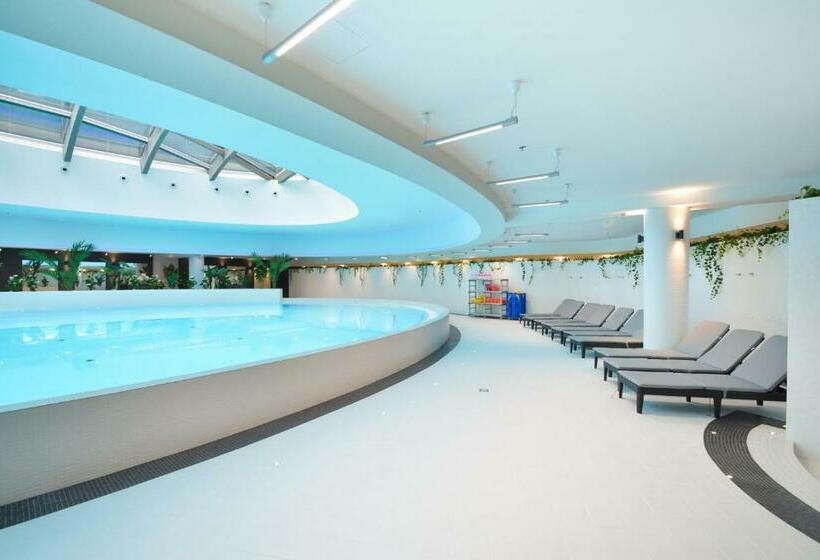 Apartments In  Hanza Tower  Sauna&pool