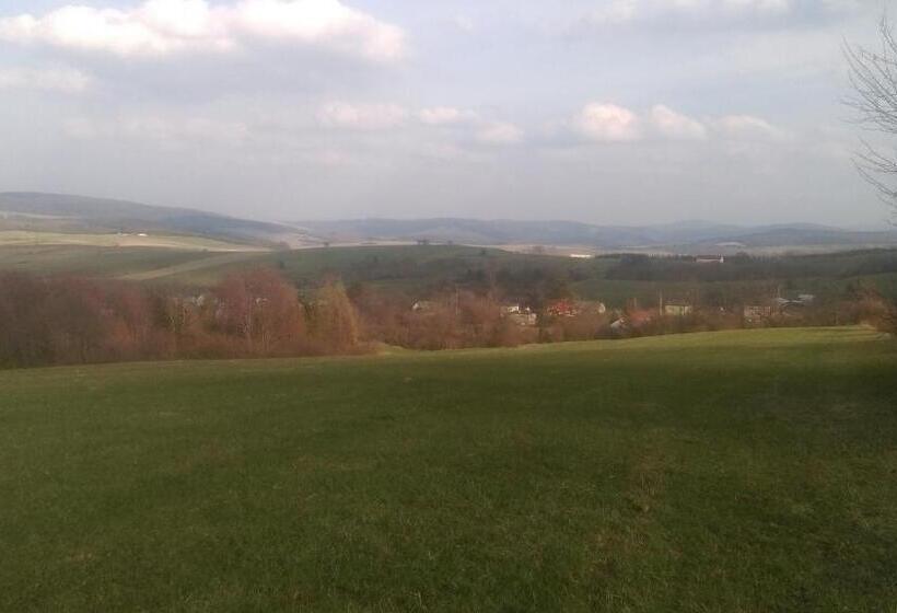 مبيت وإفطار Agrowczasy