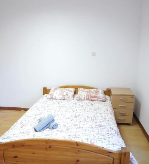 تختخواب و صبحانه Erasmus Rooms Genius