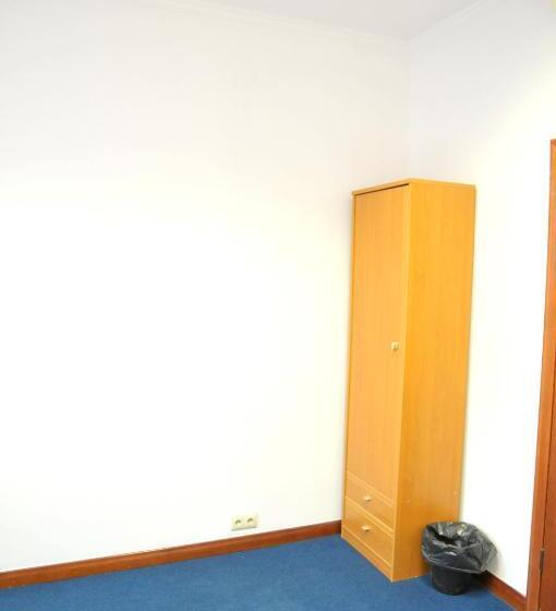 تختخواب و صبحانه Erasmus Rooms Genius