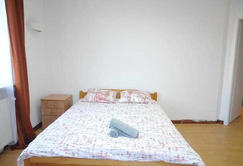 تختخواب و صبحانه Erasmus Rooms Genius