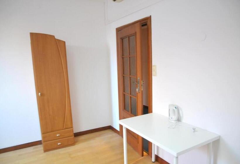 تختخواب و صبحانه Erasmus Rooms Genius