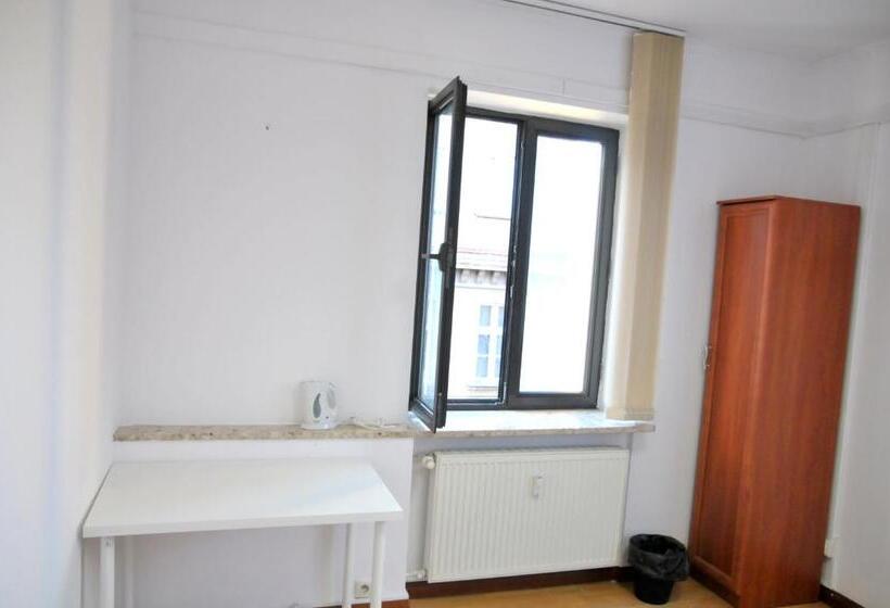 تختخواب و صبحانه Erasmus Rooms Genius