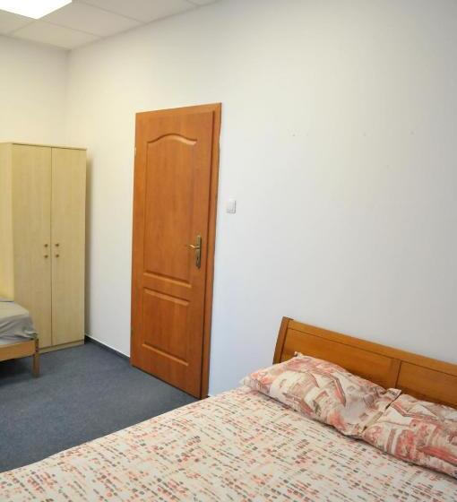 تختخواب و صبحانه Erasmus Rooms Genius