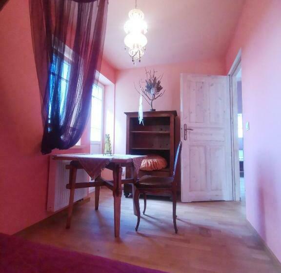 مبيت وإفطار Klimatyczny Dom, Noclegi W Lesie Miejskim