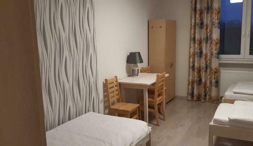 住宿加早餐  Noclegi Nad Biebrzą Stara Szkoła