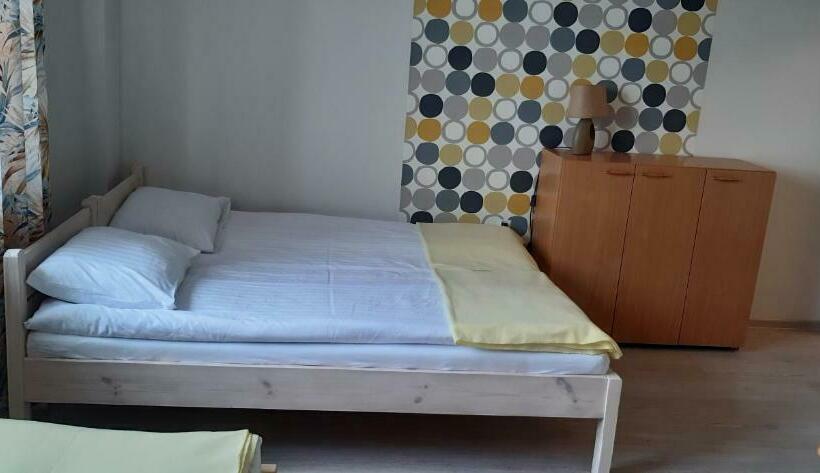 住宿加早餐  Noclegi Nad Biebrzą Stara Szkoła