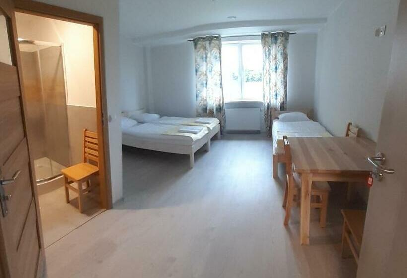 住宿加早餐  Noclegi Nad Biebrzą Stara Szkoła