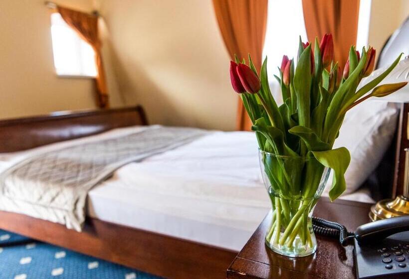 مبيت وإفطار Pałac Godętowo