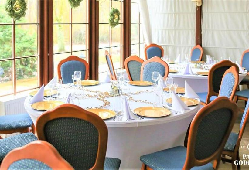 مبيت وإفطار Pałac Godętowo