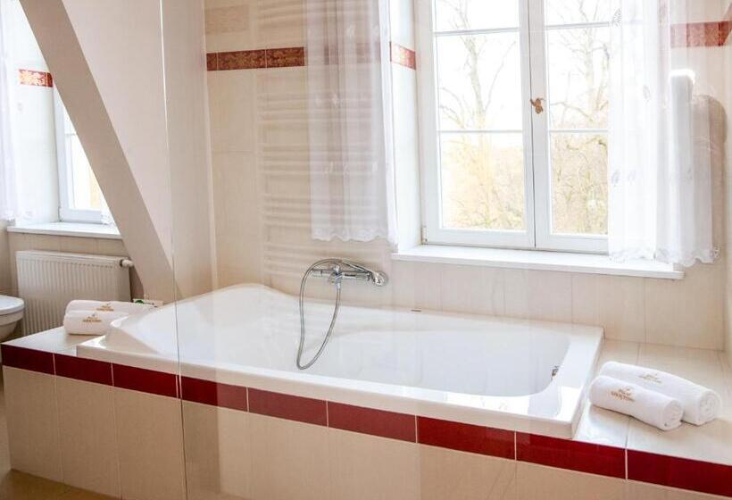 مبيت وإفطار Pałac Godętowo