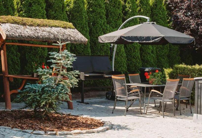 تختخواب و صبحانه Pałac Uniejów