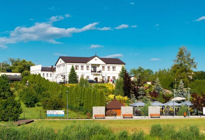 تختخواب و صبحانه Pałac Uniejów