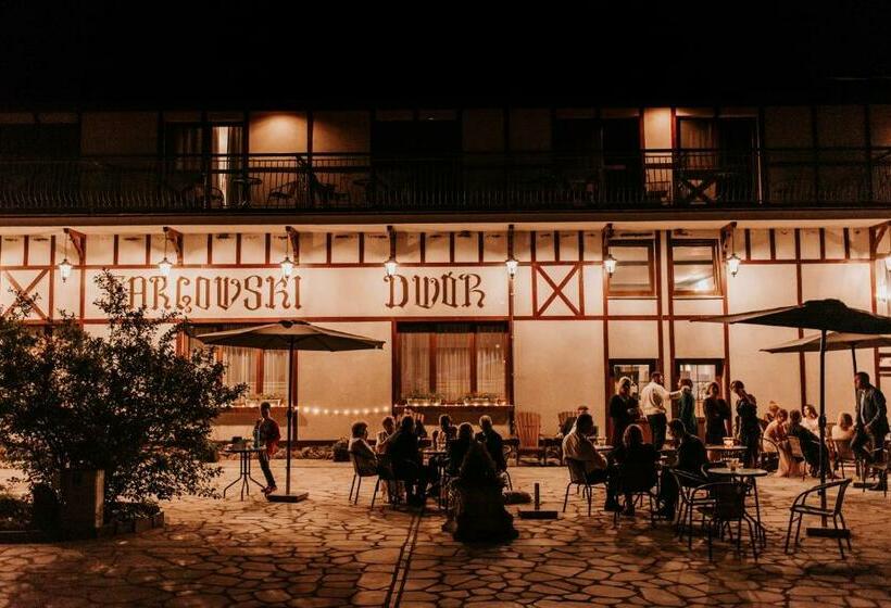 مبيت وإفطار Targowski Dwór Mazury