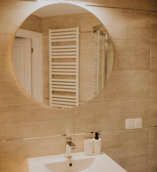 مبيت وإفطار Villa Adele