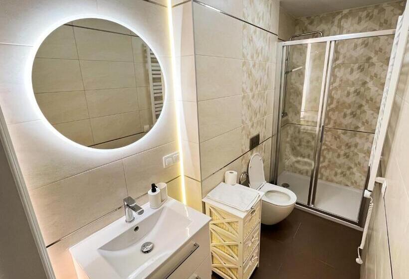 مبيت وإفطار Villa Adele