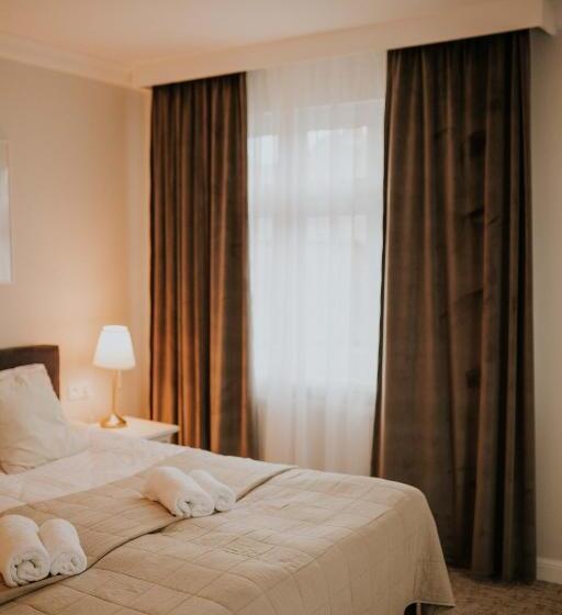 مبيت وإفطار Villa Adele