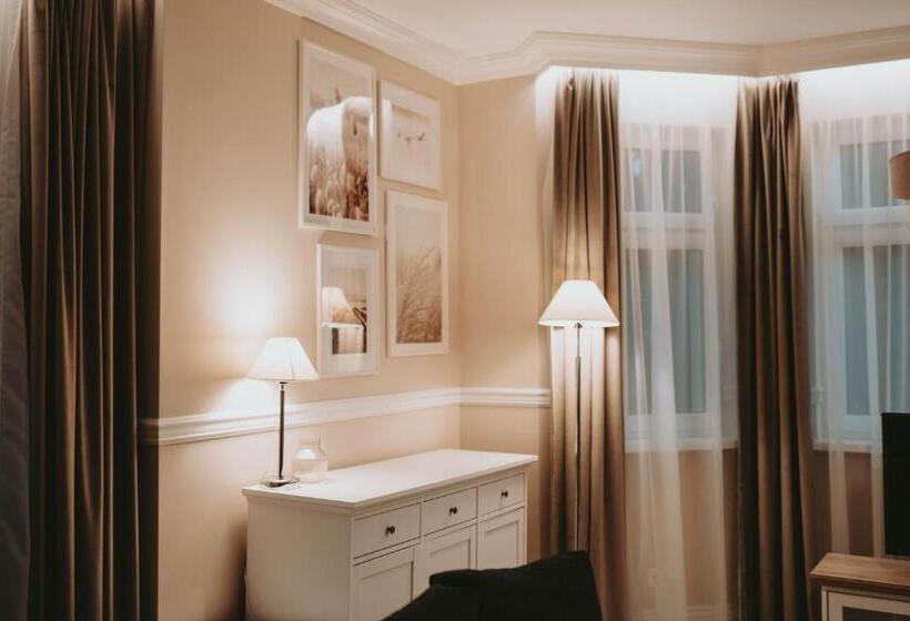 مبيت وإفطار Villa Adele