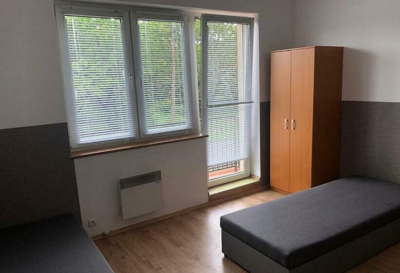 הוסטל Hgs Home Noclegi Pracownicze Parking , łazienki