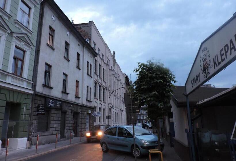 Hostel Centrum Sabot