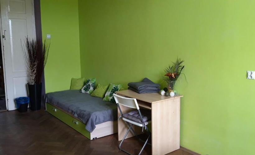 Hostel Centrum Sabot