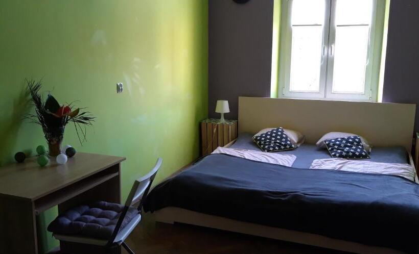 Hostel Centrum Sabot